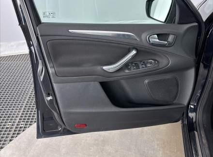 Ford - S-MAX