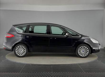 Ford - S-MAX