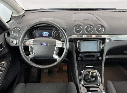 Ford - S-MAX