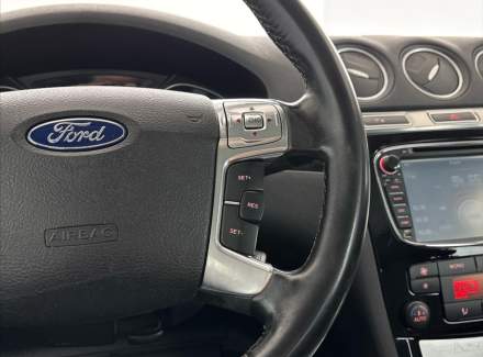 Ford - S-MAX