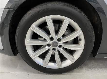 Audi - A6