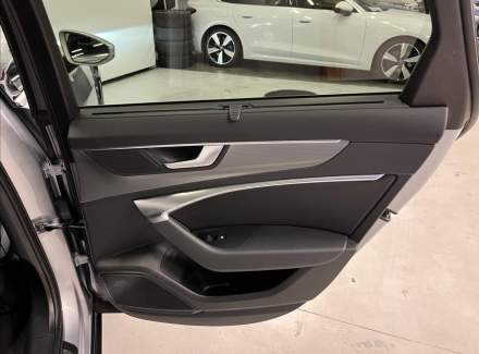 Audi - A6