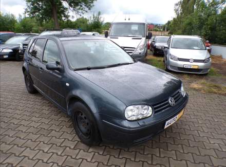 Volkswagen - Golf