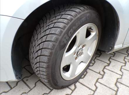 Volkswagen - Passat