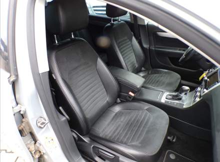 Volkswagen - Passat