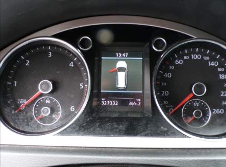 Volkswagen - Passat