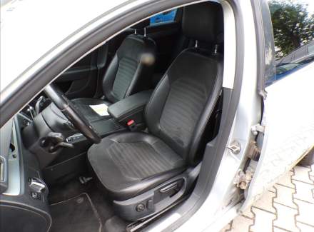Volkswagen - Passat