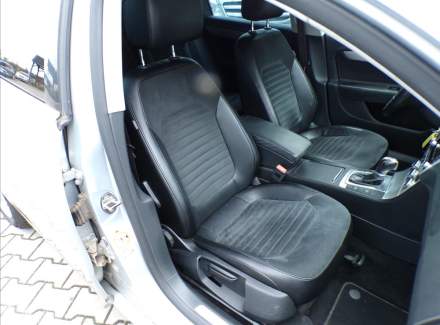 Volkswagen - Passat