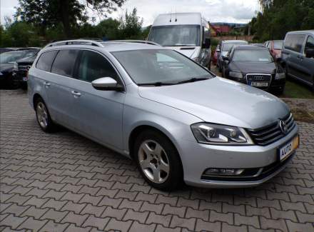 Volkswagen - Passat