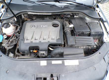 Volkswagen - Passat