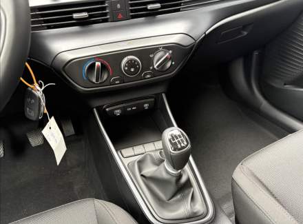 Hyundai - Bayon