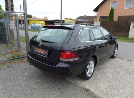 Volkswagen - Golf