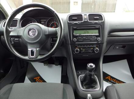 Volkswagen - Golf