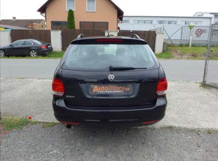 Volkswagen - Golf