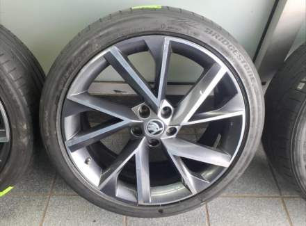 Škoda - Superb