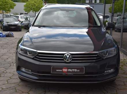 Volkswagen - Passat