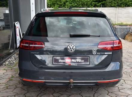 Volkswagen - Passat
