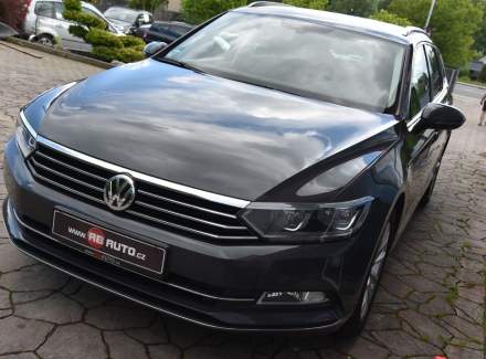 Volkswagen - Passat