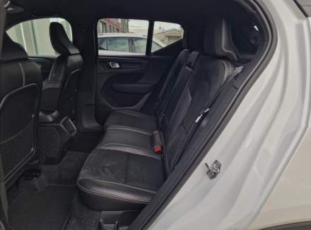 Volvo - XC40