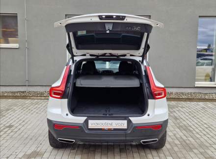 Volvo - XC40