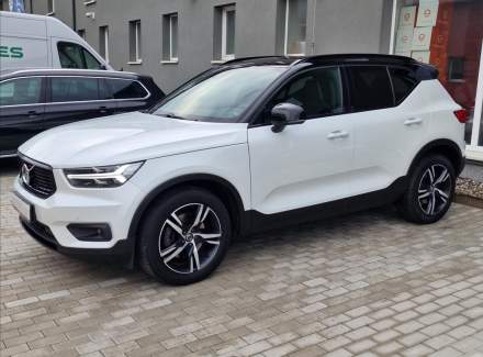 Volvo - XC40