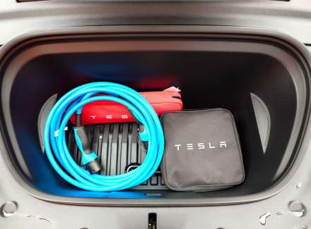 Tesla - Model Y