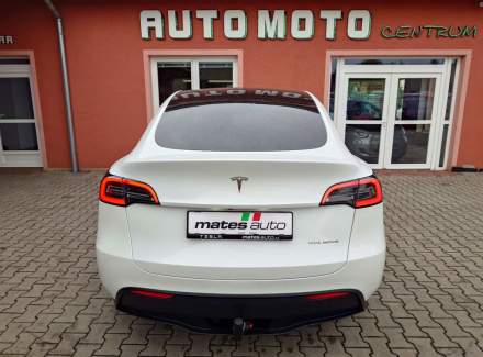 Tesla - Model Y