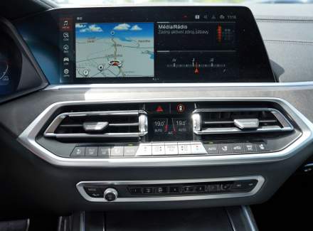 BMW - X7