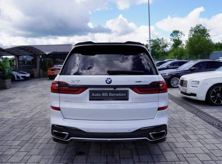 BMW - X7