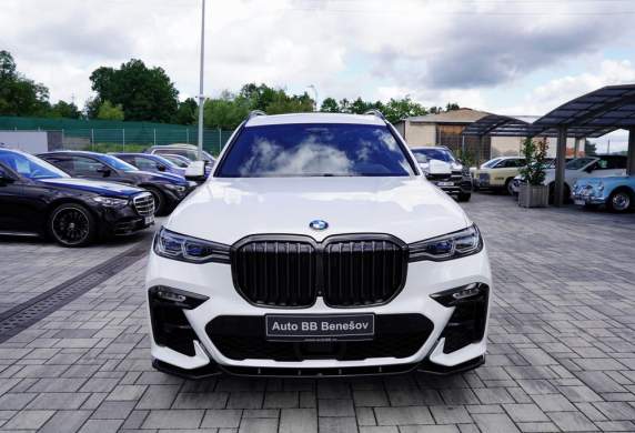 BMW - X7