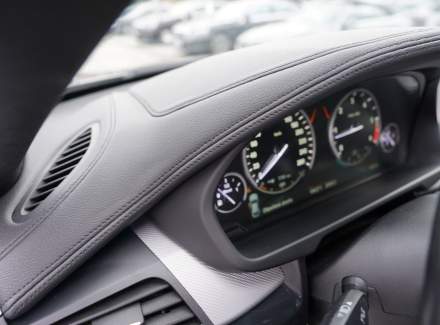BMW - X6