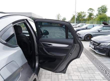 BMW - X6