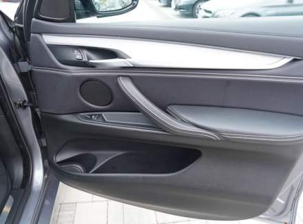 BMW - X6