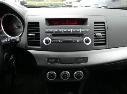 Mitsubishi - Lancer