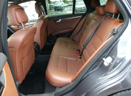 Mercedes-Benz - C-class