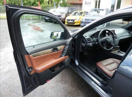 Mercedes-Benz - C-class