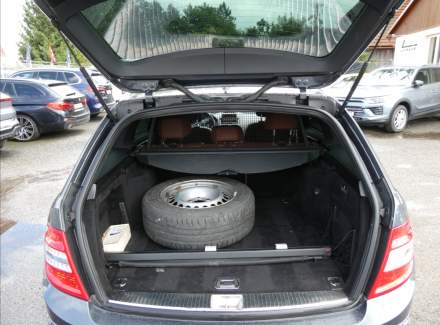 Mercedes-Benz - C-class