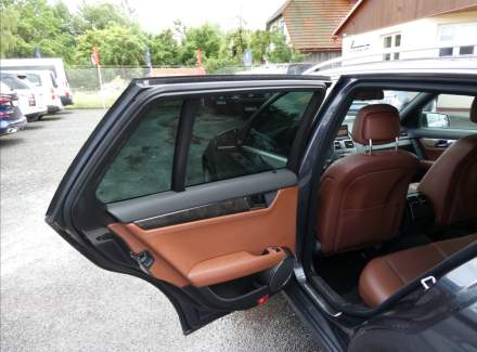 Mercedes-Benz - C-class