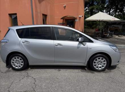 Toyota - Verso