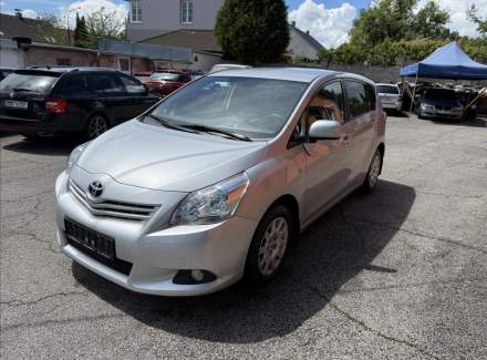 Toyota - Verso