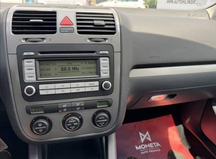 Volkswagen - Golf
