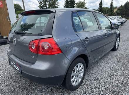 Volkswagen - Golf