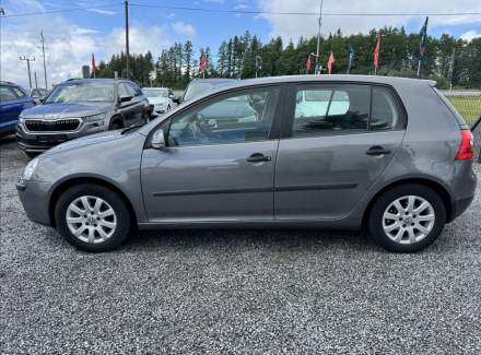 Volkswagen - Golf