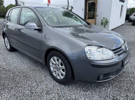 Volkswagen - Golf