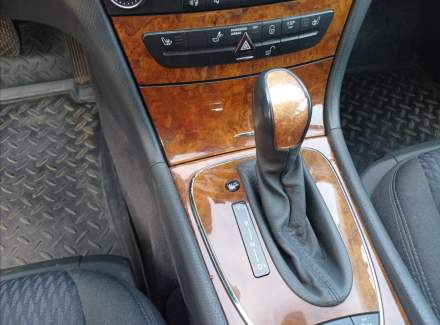 Mercedes-Benz - E-class