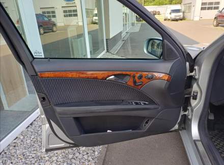 Mercedes-Benz - E-class
