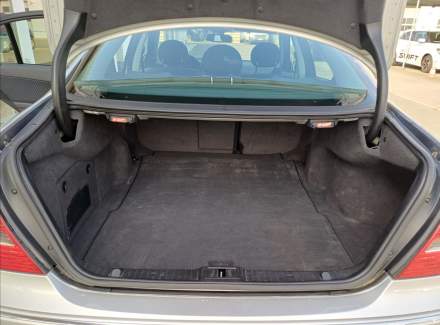 Mercedes-Benz - E-class
