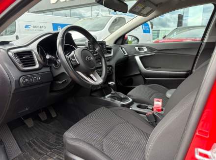 Kia - Cee'd