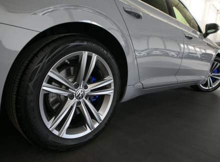 Volkswagen - Arteon