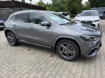 Mercedes-Benz - GLA
